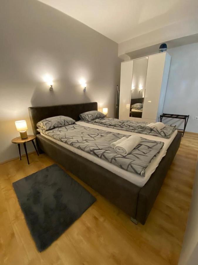 H & A Suite Synagogue Budapest Eksteriør bilde